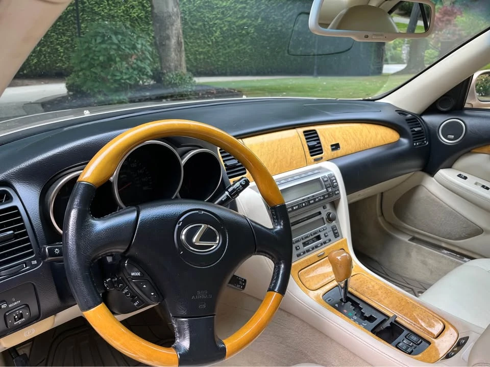 2005 Lexus LC - Image 6 of 8