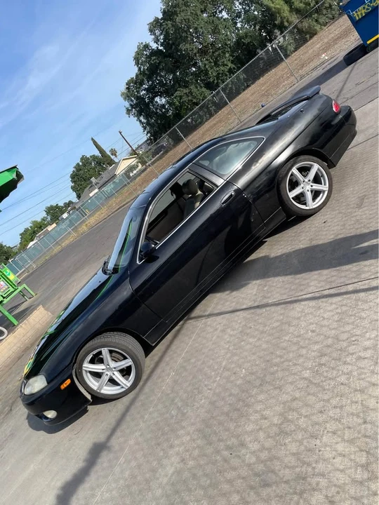 1997 Lexus SC400 - Image 2 of 7