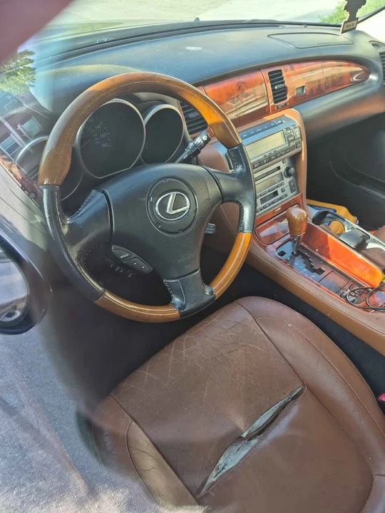 2002 Lexus SC430 - Image 6 of 6