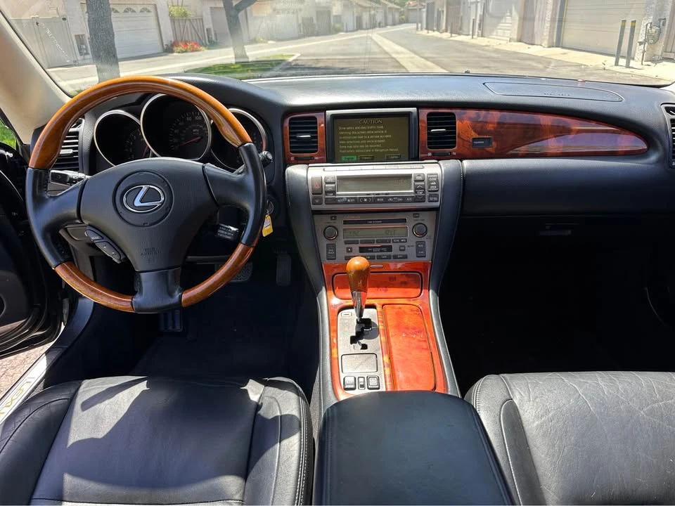2002 Lexus SC430 - Image 3 of 10