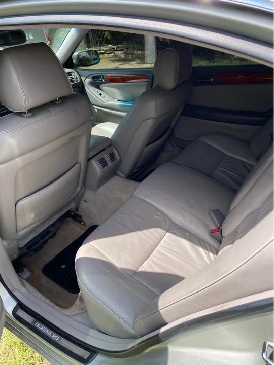 2004 Lexus GS 2nd Gen - Image 3 of 6