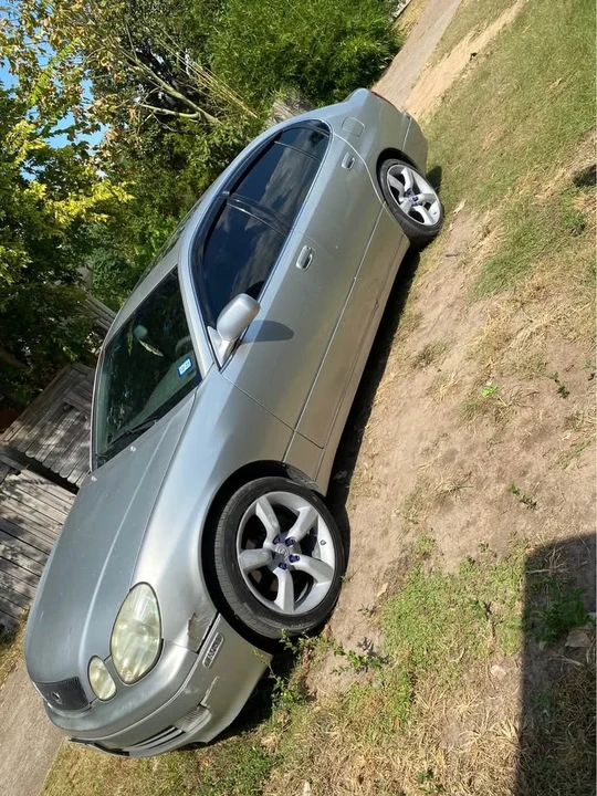 2004 Lexus GS 2nd Gen - Image 4 of 6