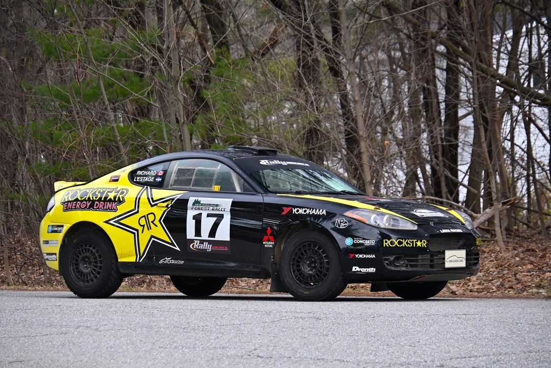 2003 Hyundai Tiburon - Image 4 of 31