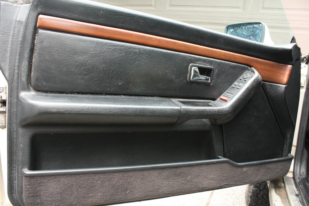 1990 Audi Coupe & Cabriolet - Image 27 of 31