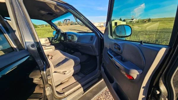 2001 Ford F-150 10th Gen - Image 13 of 18