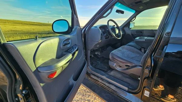 2001 Ford F-150 10th Gen - Image 10 of 18