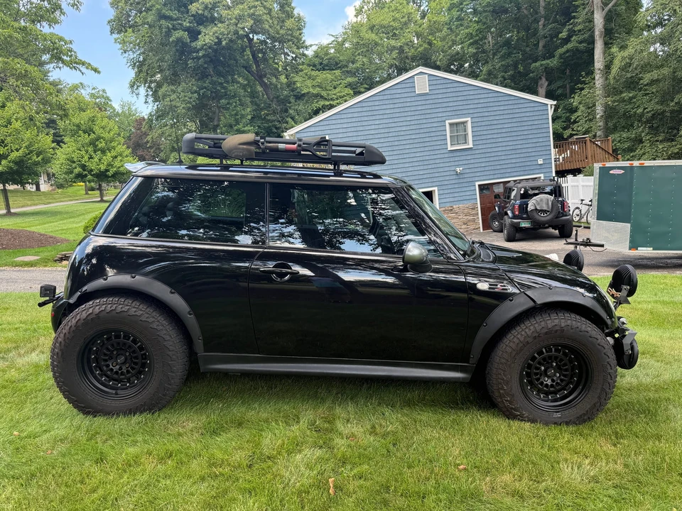 2004 Mini Mini Cooper S 1st Gen - Image 9 of 31