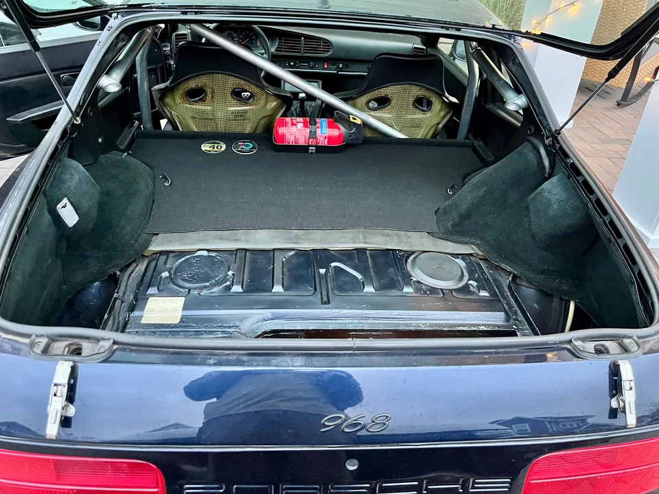 1992 Porsche 968 - Image 16 of 18