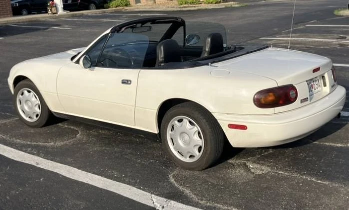 1995 Mazda NA MX-5 Miata - Image 3 of 10