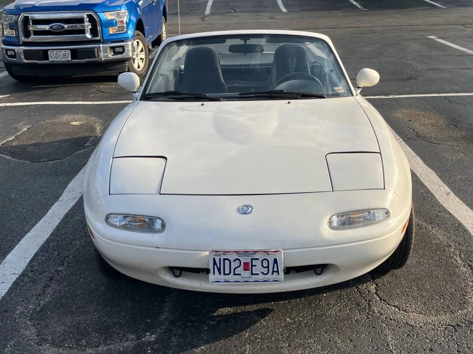 1995 Mazda NA MX-5 Miata - Image 2 of 10