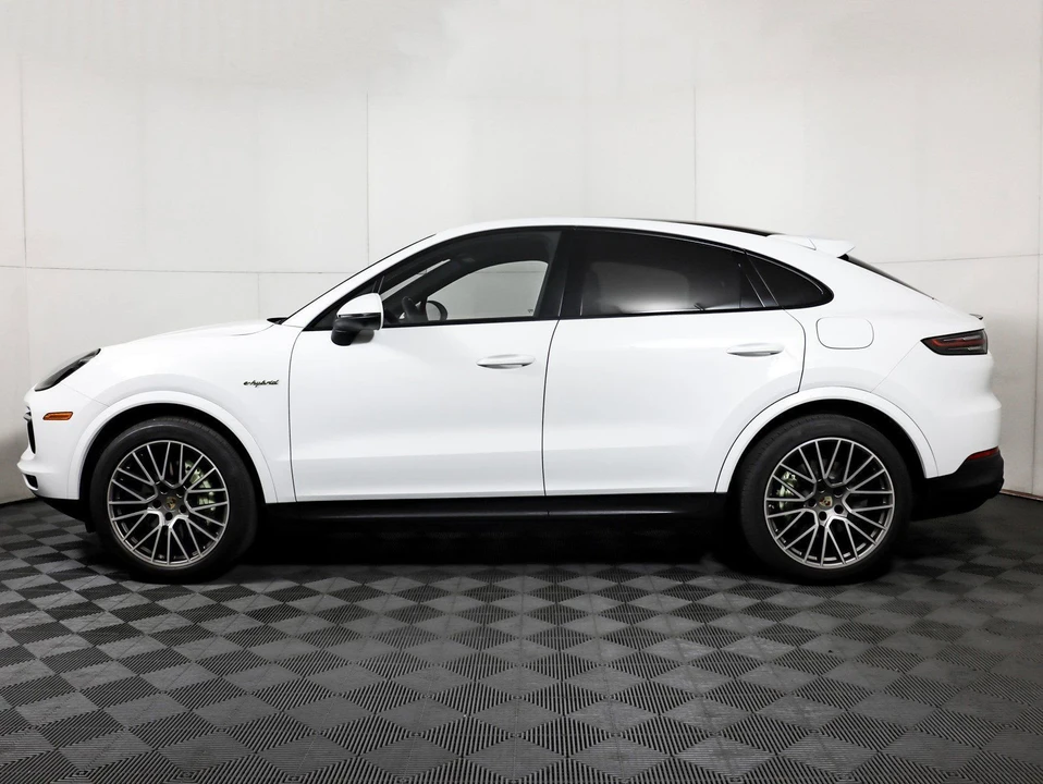 2022 Porsche 9Y0/9Y3 Cayenne - Image 4 of 6