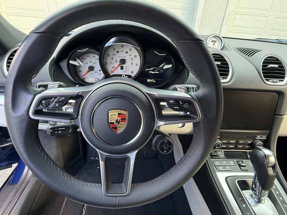 2024 Porsche 718 Cayman - Image 16 of 20