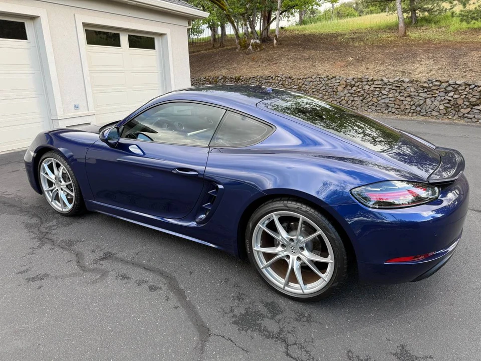 2024 Porsche 718 Cayman - Image 2 of 20