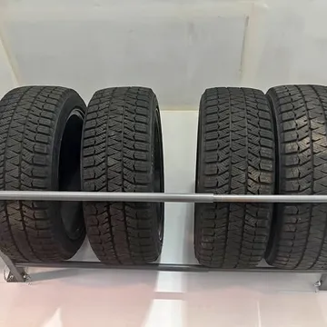 Mini JCW Clubman Wheels and Tires