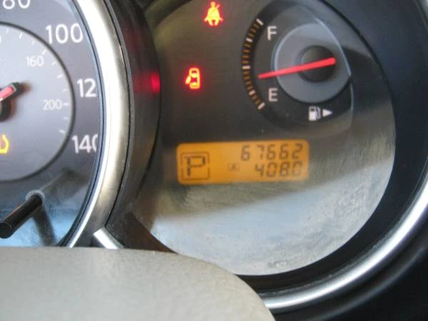 2008 Nissan Versa - Image 9 of 9