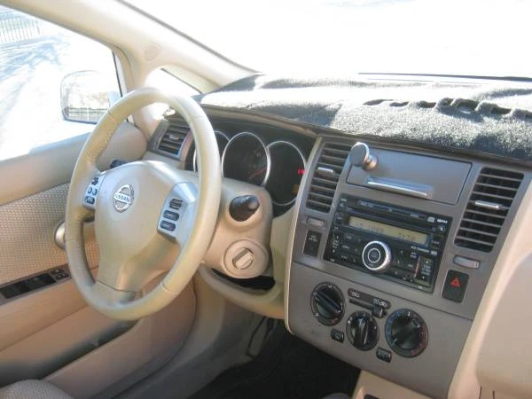 2008 Nissan Versa - Image 4 of 9