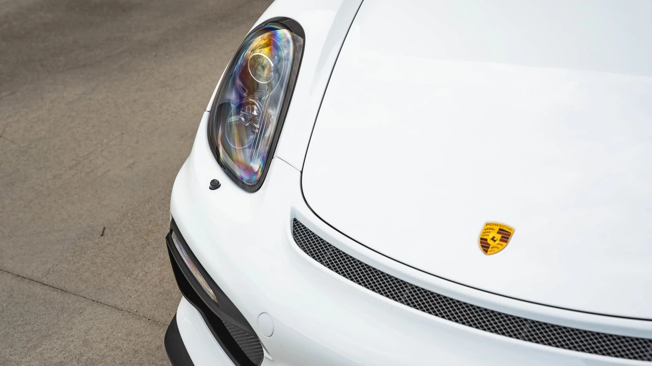 2016 Porsche 981 Cayman GT4 - Image 23 of 31