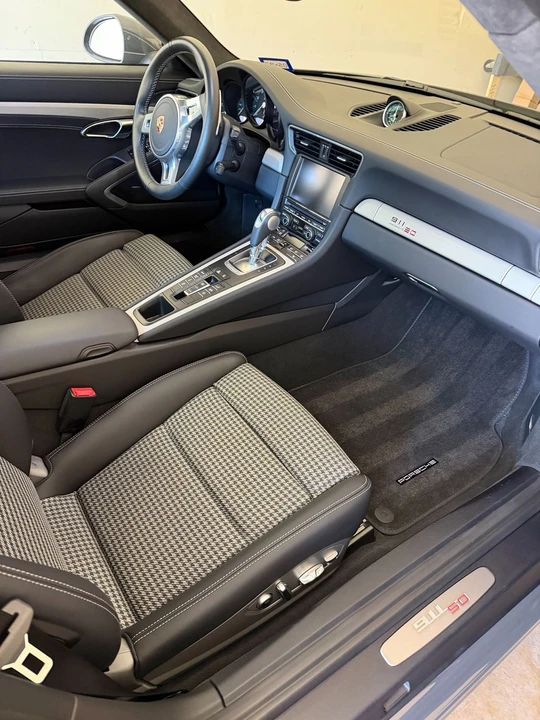 2014 Porsche 991 Carrera - Image 3 of 4