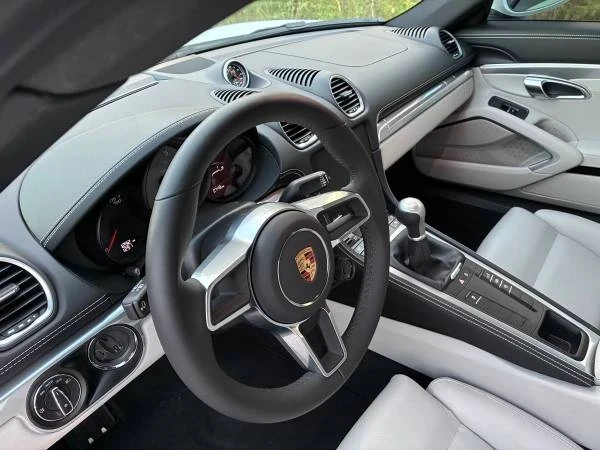 2025 Porsche 718 Cayman S - Image 15 of 19
