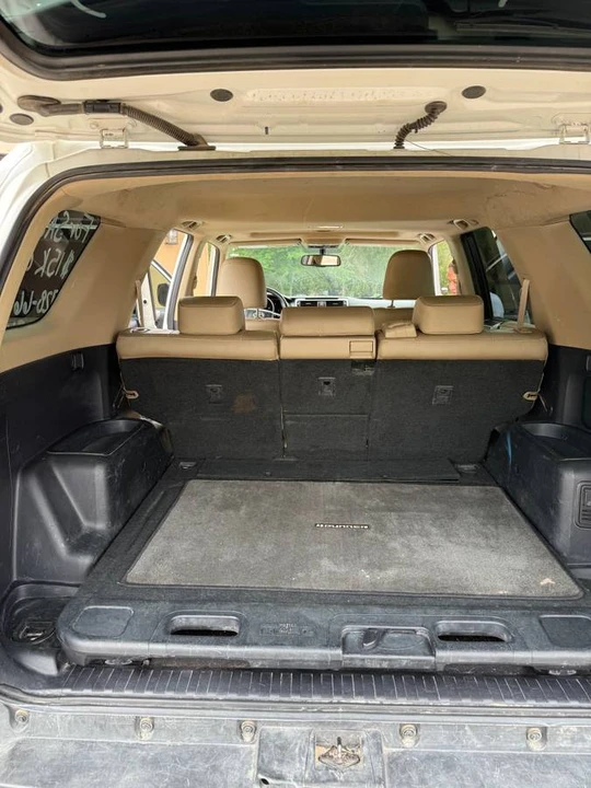 2010 Toyota 4Runner - Image 5 of 12