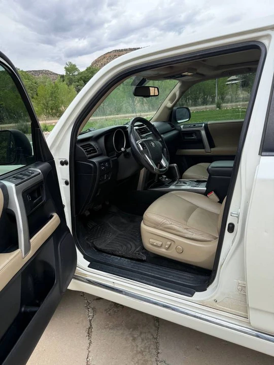 2010 Toyota 4Runner - Image 3 of 12