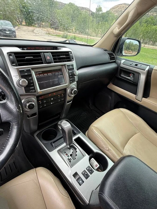 2010 Toyota 4Runner - Image 10 of 12