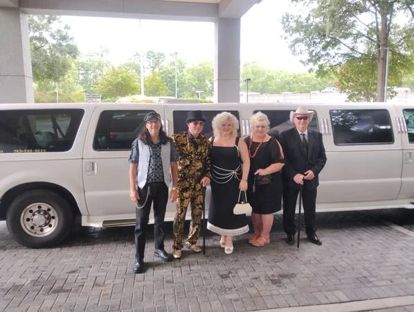 Ford Excursion - Image 6 of 10