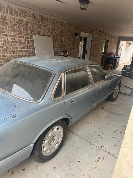2001 Jaguar Replica - Image 5 of 6