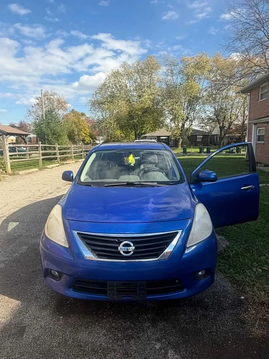 2012 Nissan Versa - Image 8 of 10