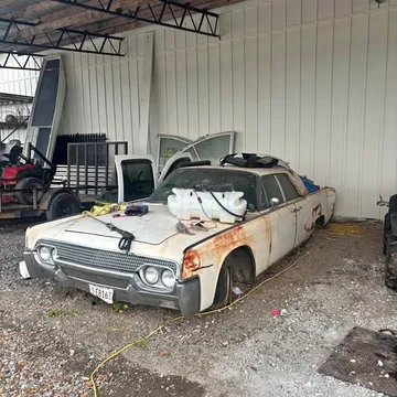 1961 Lincoln Continental
