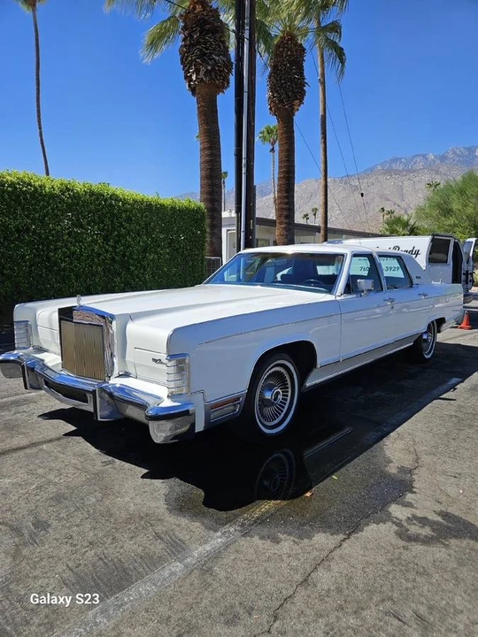 1979 Lincoln Continental 5th Gen - Image 11 of 11