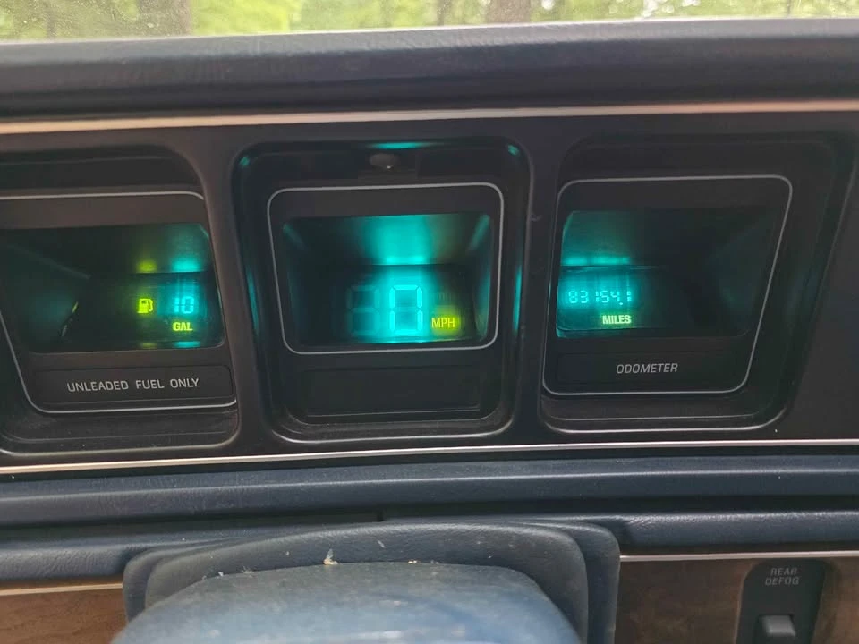 Lincoln Continental Mark VII - Image 6 of 6