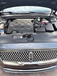 2020 Lincoln Continental 10th Gen - Image 2 of 7