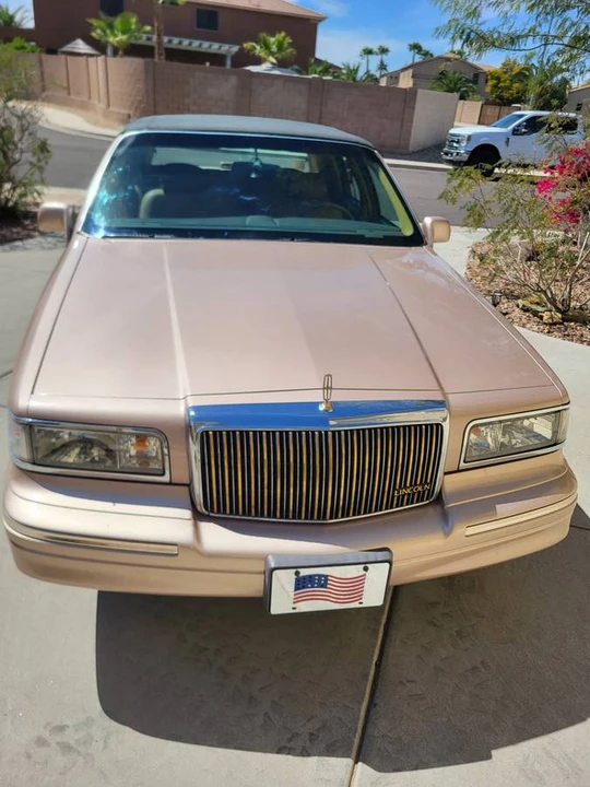 1996 Lincoln Continental 9th Gen - Image 3 of 20