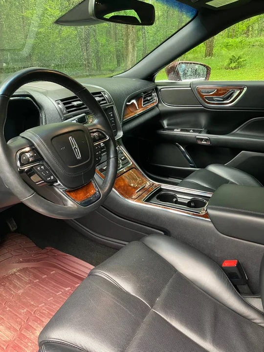 2019 Lincoln Continental 10th Gen - Image 6 of 11