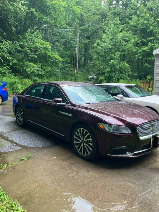 2019 Lincoln Continental 10th Gen - Image 11 of 11
