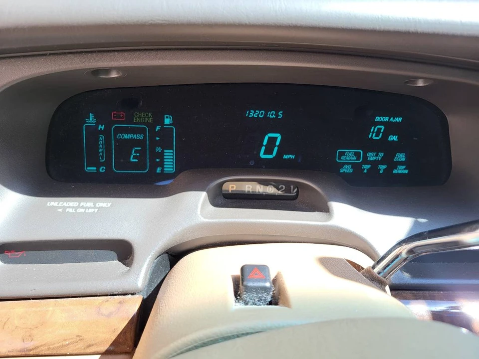 1996 Lincoln Continental 9th Gen - Image 12 of 20