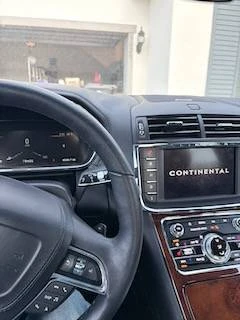 2020 Lincoln Continental 10th Gen - Image 4 of 7