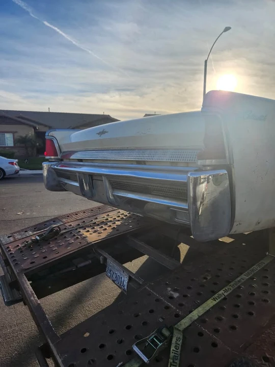 Lincoln Continental - Image 5 of 10