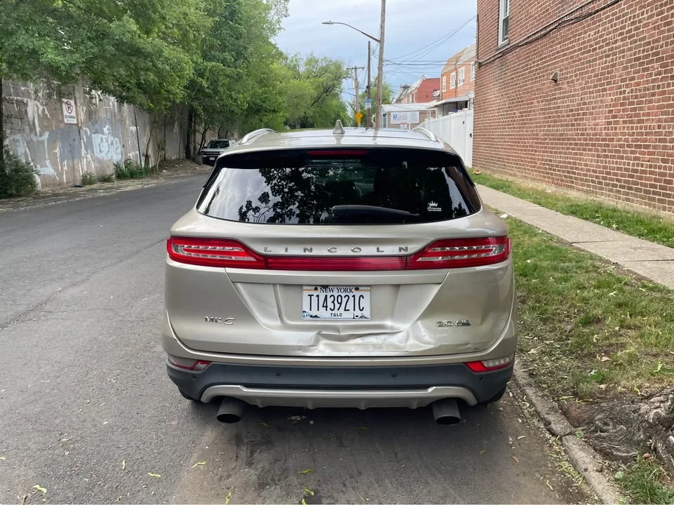 Lincoln MKC - Image 3 of 10