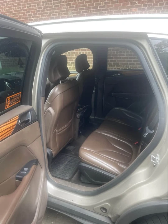 Lincoln MKC - Image 9 of 10