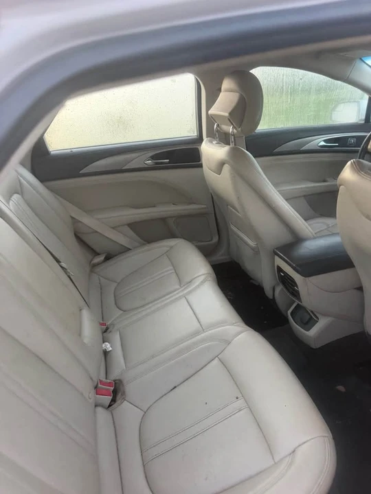 Lincoln MKZ - Image 5 of 8