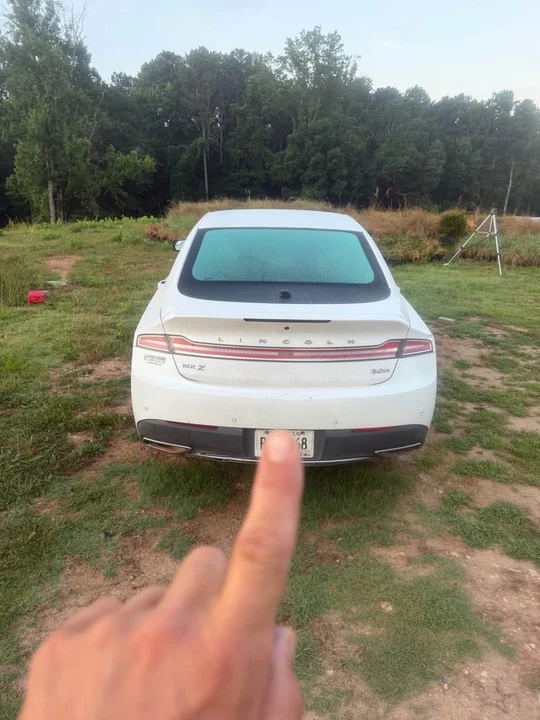 Lincoln MKZ - Image 8 of 8