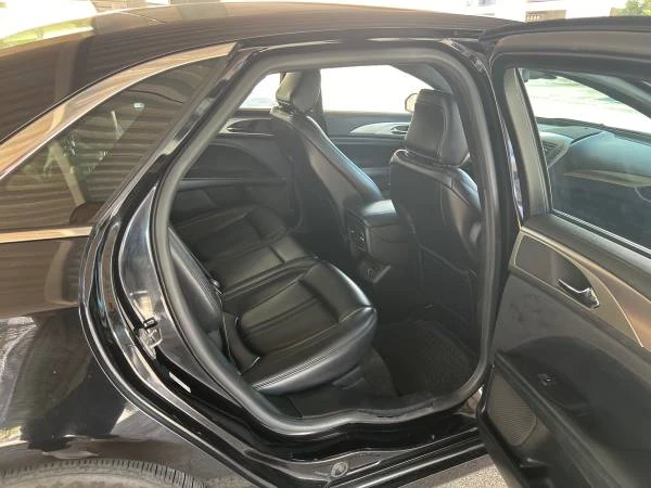 2020 Lincoln MKZ - Image 13 of 18
