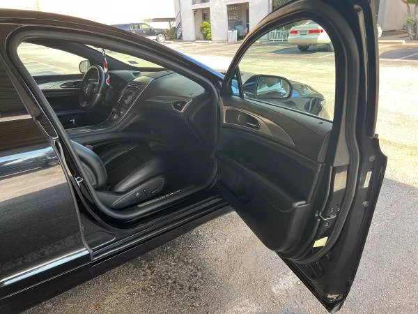 2020 Lincoln MKZ - Image 7 of 18