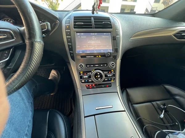 2020 Lincoln MKZ - Image 9 of 18