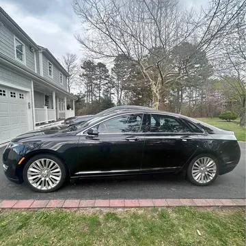Lincoln MKZ Sedan