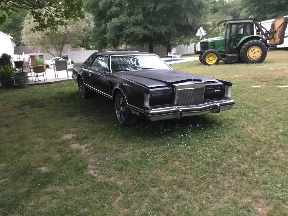 Lincoln Continental Mark V - Image 2 of 8
