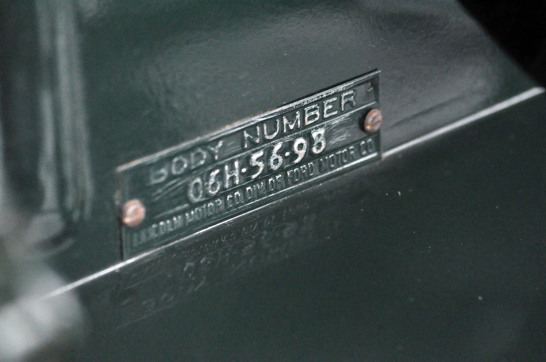 Lincoln Continental 1st Gen - Image 4 of 13