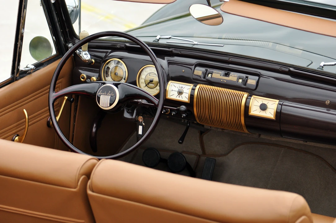 Lincoln Continental 1st Gen - Image 5 of 13